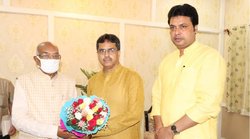 माणिक साहा: डॉक्टरी में यूनिवर्सिटी में चौथी रैंकिंग, नेशनल लेवल के बैडमिंटन खिलाड़ी, छह साल में बीजेपी सदस्य से सीएम तक का सफर