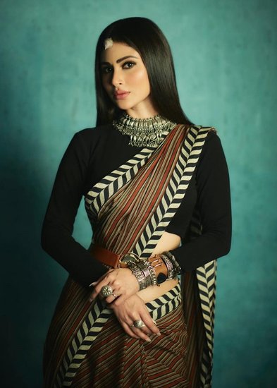 मौनी रॉय अपनी दोस्ती को लेकर भी चर्चा में रहती हैं। मंदिरा बेदी उनकी खास दोस्तों की लिस्ट में शामिल हैं।