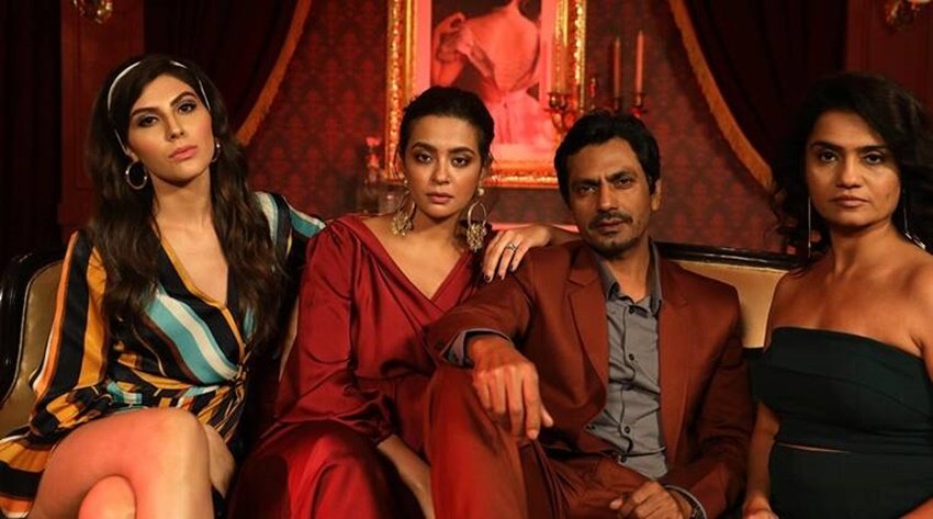 Sacred Games: अनुराग कश्यप की वेब सीरीज सेक्रेड गेम्स भी करीब 100 करोड़ के बजट में बनी थी। इसकी रेटिंग 8.5 है।