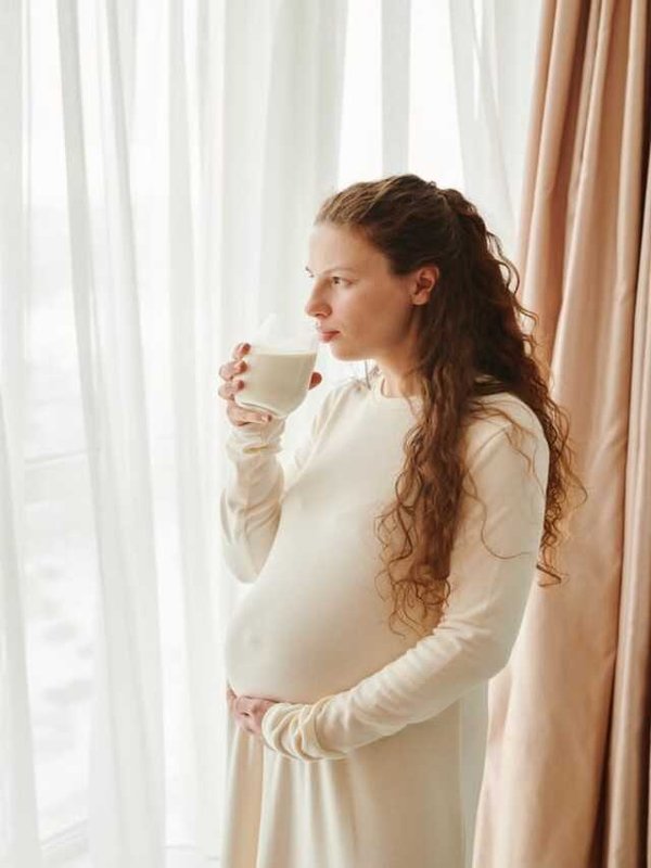 PREGNANT WOMAN - HEALTHY DRINKS