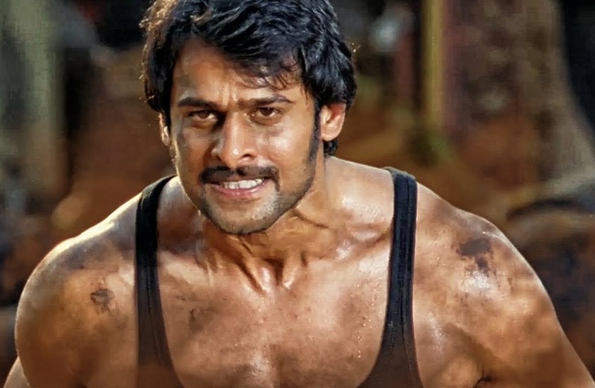 Rebel: यह दमदार फिल्म अमेजन प्राइम पर मौजूद है। इसमें प्रभास ने खूब एक्शन दिखाए हैं।