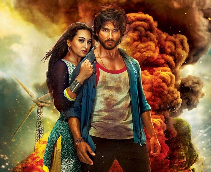 शाहिद कपूर और सोनाक्षी सिन्हा की फिल्म 'आर राजकुमार' का नाम पहले रैंबो राजकुमार तय किया गया था लेकिन हॉलीवुड में रैंबो टाइटल को प्रिजर्व कर लिया था और कॉपीराइट की वजह से इसका नाम बदलकर आर राजकुमार किया गया। 