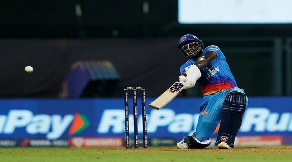 दिल्ली कैपिटल्स के रोवमैन पॉवेल एक्शन में (फोटो: iplt20.com)