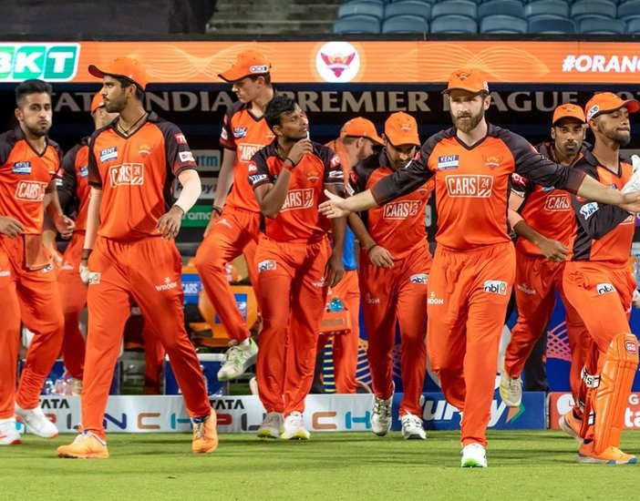सनराइजर्स हैदराबाद ने 2019 में रॉयल चैलेंजर्स बैंगलोर के खिलाफ 231-2 रन बनाए थे। यह हैदराबाद के अब तक के सबसे ज्यादा रन हैं। 
