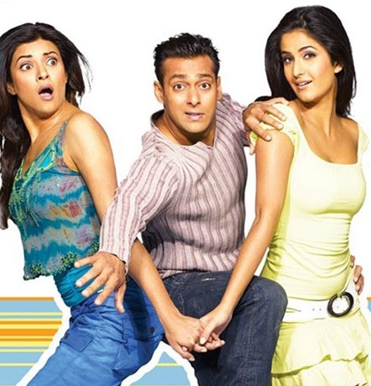 सलमान खान और कैटरीना कैफ स्टारर फिल्म 'मैंने प्यार क्यों किया' का रीमेक भी हॉलीवुड में बन चुका है। इसे 'जस्ट गो विद इट' का नाम दिया गया था।