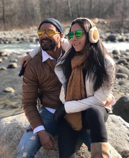 खतरों के&nbsp;खिलाड़ी का तीसरा सीजन जीतने वाले शब्बीर आहलुवालिया के पास अच्छा काम है।उनका टीवी शो&nbsp;'कुमकुम भाग्य'&nbsp;लोगों को खूब पसंद आया। इस वक्त वह&nbsp;'प्यार का पहला नाम: राधे मोहन'&nbsp;में काम कर रहे हैं।&nbsp;