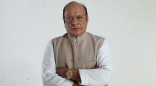 Gujarat | PA of Vaghela booked| assault and extortion | Former Gujarat CM Shankersinh Vaghela | Pethapur | Gandhinagar