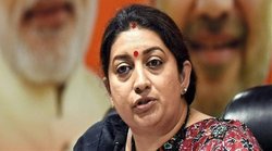 अमेठीः 2014 से पहले 80% घरों में नही थी बिजली और शौचालय, राहुल गांधी पर स्मृति ईरानी ने लगाए अनदेखी के आरोप तो हुई ट्रोल