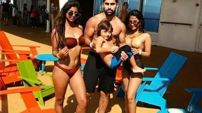 सुहाना खान को भी इस फोटो पर ट्रोल किया गया था। ट्रोल करने वालों ने लिखा था कि भाई के साथ इस तरह की ड्रेस में फोटो कौन खिंचवाता है।