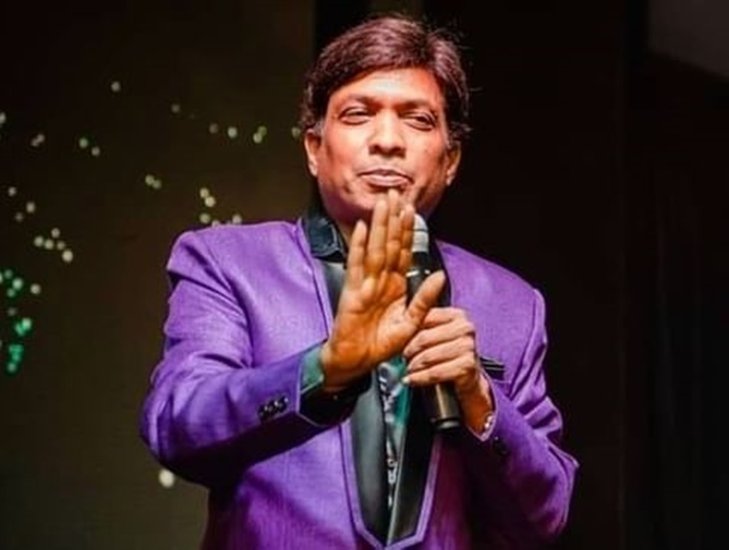 कॉमेडियन सुनील पाल ने कोरोना महामारी के बीच डॉक्टरों के काम पर सवाल उठाया था जिसके बाद उनका काफी विरोध हुआ था। उन्हें पुलिस ने गिरफ्तार भी किया था जिसके बाद सुनील पॉल ने माफी मांग ली थी। 