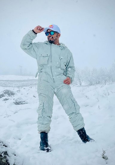 उज्जवल चौरसिया के यूट्यूब चैनल का नाम टेक्नो गेमर्स है जिसके 2.6 करोड़ सब्सक्राइबर हैं। इन्होंने भी 12वीं तक पढ़ाई की है। (Photo: Ujjwal Chaurasia Instagram)