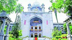 अधिकारी को मुकदमा लड़ने के लिए मिली राशि लौटाने का आदेश