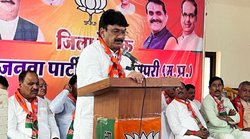 अकबर के साथ पीएम मोदी की तुलना कर फंसे सिंधिया समर्थक महेंद्र सिंह सिसोदिया, बोले- शब्द अलग था, भाव अलग