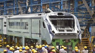 Vande Bharat Express Train | high speed train