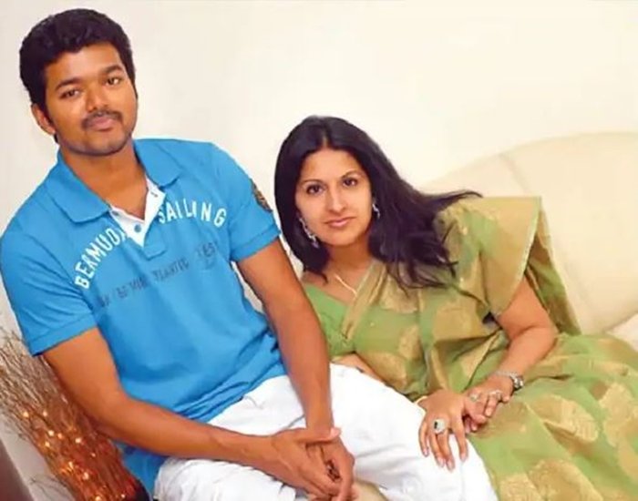 साउथ सुपरस्टार विजय की पत्नी संगीता सोरनालिंगम भी एक बिजनेस वुमन हैं।&nbsp;