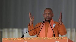 15 साल के लड़के सीएम योगी के खिलाफ लिखी आपत्तिजनक पोस्‍ट, अब 15 दिन साफ करेगा गौशाला