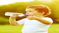 शिशु की देखभाल, मौसम गर्मी का समस्या घमौरियों की