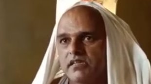 UP, Chandauli, Nisha yadav, Kanhaiya yadav, Gangaster act, UP police, Inspector suspended, Deputy CM, Akhilesh yadav