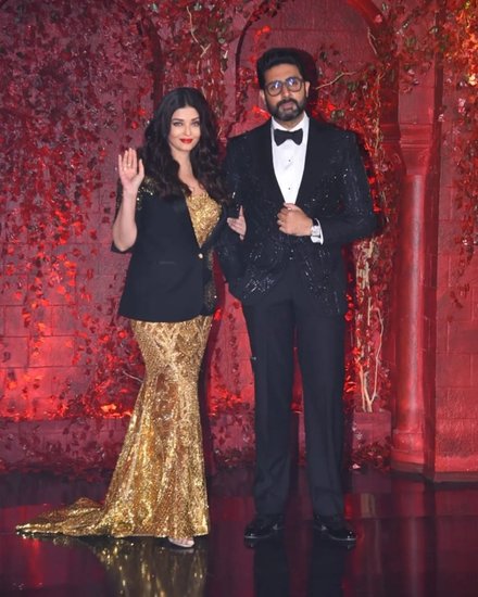 ऐश्वर्या राय और अभिषेक बच्चन।