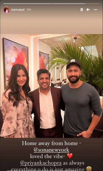 कैटरीना कैफ प्रियंका चोपड़ा के रेस्टोरेंट सोना में भी गई थीं। प्रियंका के रेस्त्रां से निकल कैटरीना ने लिखा- घर से दूर घर जैसा महसूस हुआ। प्रियंका हमेशा की तरह यहां भी तुमने कमाल काम किया है।