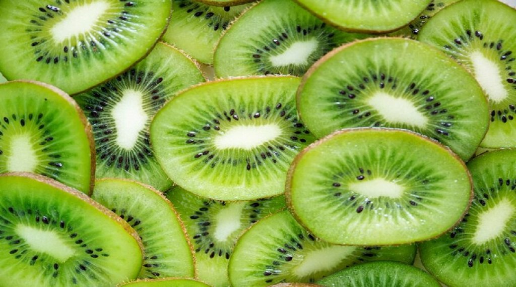 KIWI,KIWI HEALTH BENEFITS,blood pressure control diet,