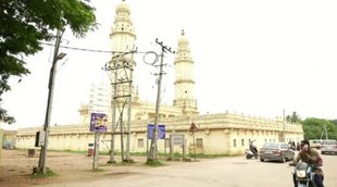 Karnataka, Srirangapatna, Mandya district administration, Narendra Modi Vichar Manch, Jama Masjid, Tipu Sultan, Right wing group, Hanuman temple