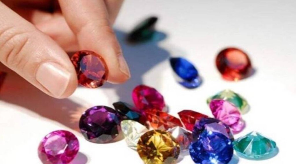 lucky stone wear, ratna shastra