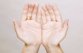 finger ke bich me gap, unglio ke bivh me gap