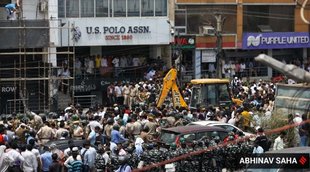 Saheen Bagh| Saheen Bagh Photo| Saheen Bagh Hindi Photo| Saheen Bag Bulldozer|
