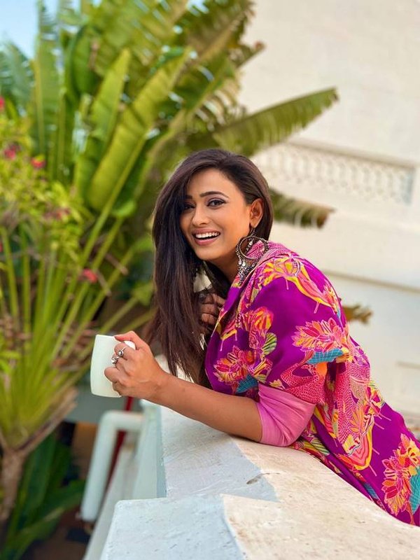 shweta in floral dress