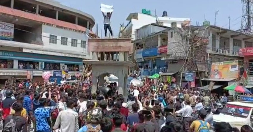 उत्तराखंड में भी इस स्कीम का विरोध हो रहा है। स्कीम को कुछ एक्सपर्ट्स सकारात्मक बता रहे हैं तो कुछ इसे नकारात्मक कह रहे हैं। (यह सभी तस्वीरें सोशल मीडिया से ली गई हैं)