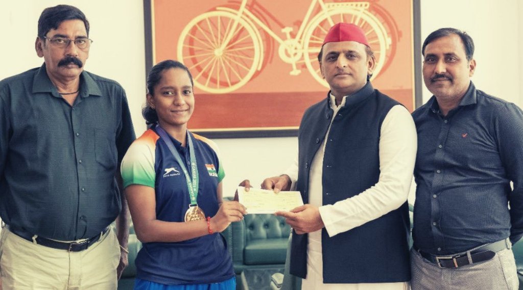 Akhilesh Yadav, Aditya Yadav
