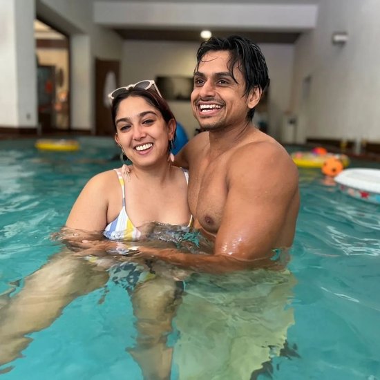 दोनों की तस्वीरें सोशल मीडिया में वायरल हो रही हैं।