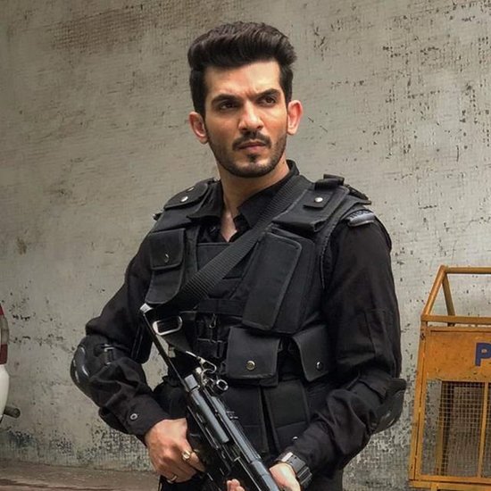 अर्जुन बिजलानी State of Siege: 26/11 जैसी वेब सीरीज में काम कर चुके हैं। 