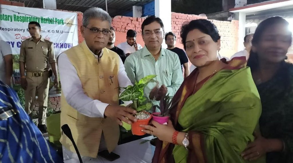 up minister | arun kumar saxena | bareilly