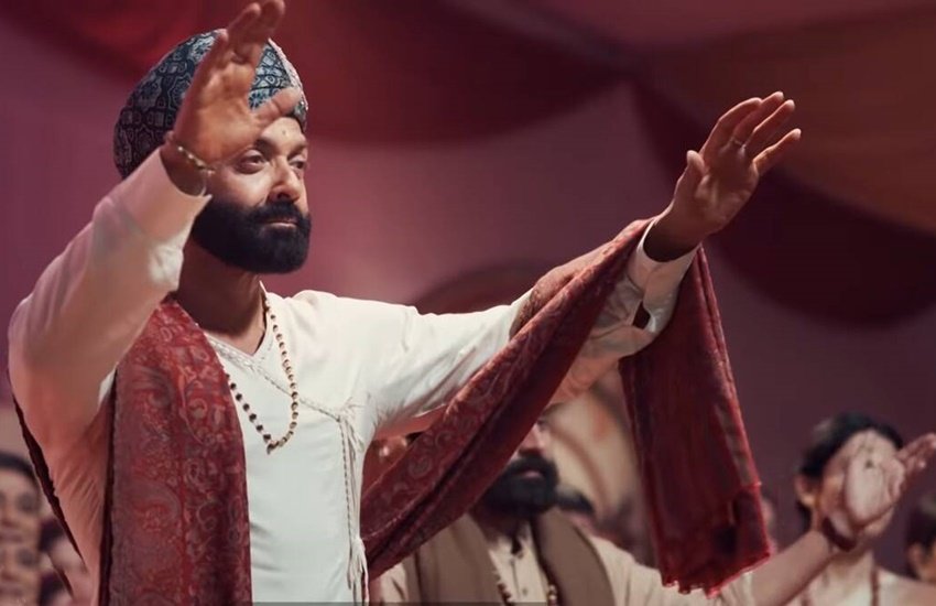 बॉबी देओल (Bobby Deol) की वेब सीरीज (Web Series) आश्रम को खूब पसंद किया गया। हाल ही में इस सीरीज का तीसरा सीजन Ashram 3 भी एमएक्स प्लेयर (MX Player) पर रिलीज हुआ है। एमएक्स प्लेयर पर इस सीरीज को फ्री में देख सकते हैं। एमएक्स प्लेयर पर ही बॉबी की कुछ फिल्में भी उपलब्ध हैं। आइए जानते हैं इन फिल्मों की कितनी है IMDb रेटिंग: