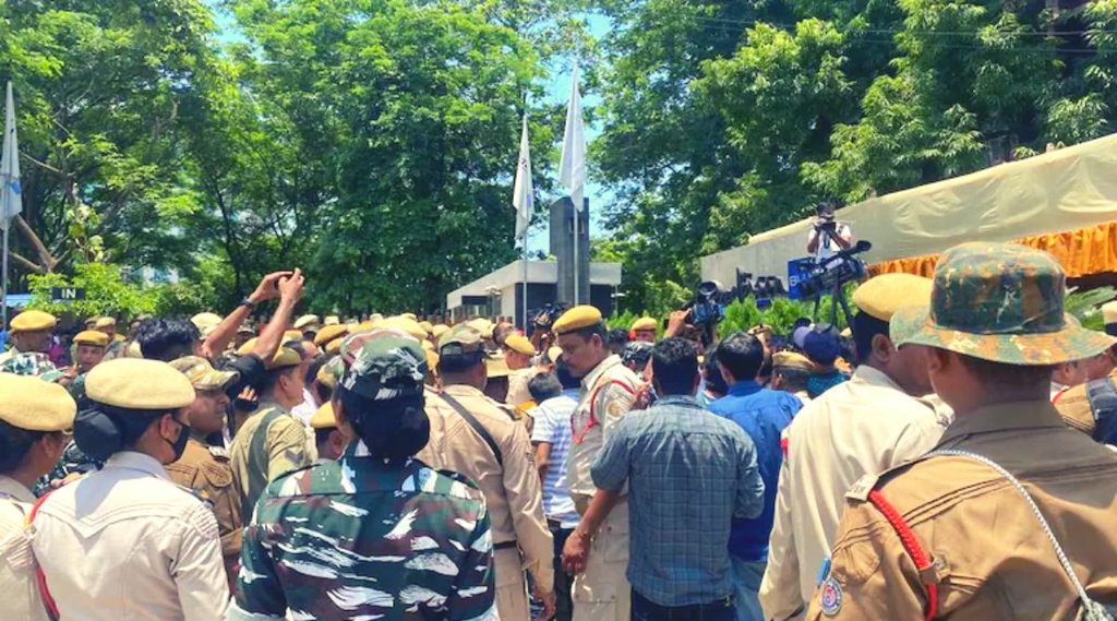 Assam TMC, Eknath Shinde