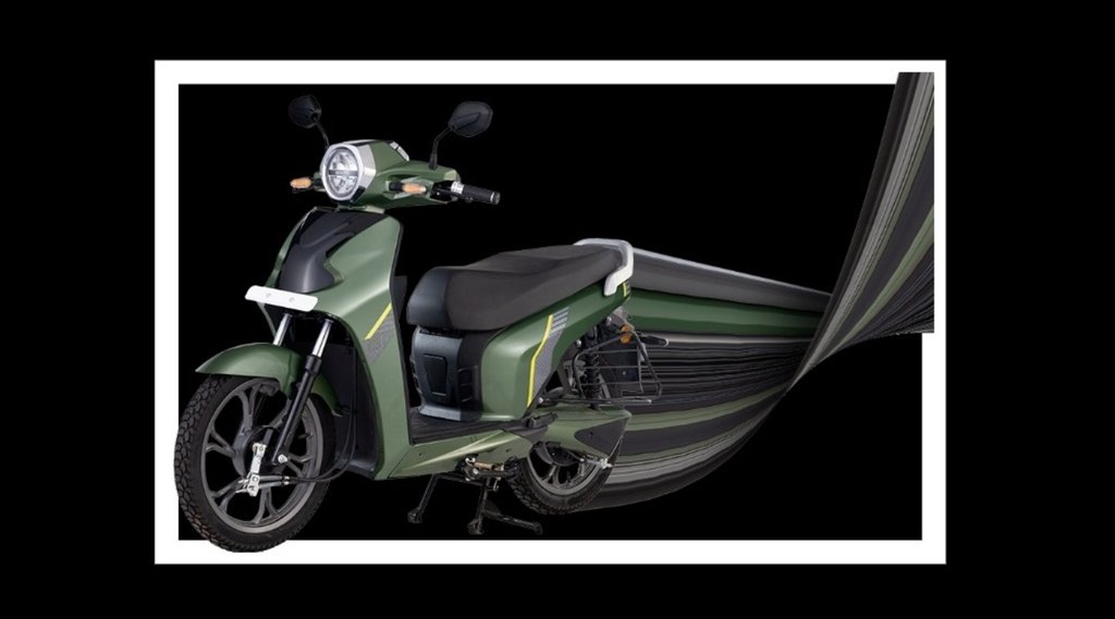 New Electric Scooter । BGauss D15 । electric vehicle । car bike news