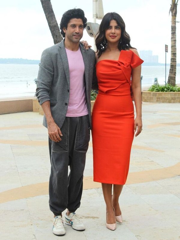 BOLLYWOOD STARS REACTION ON CONTROVERSY OF PERFUME AD