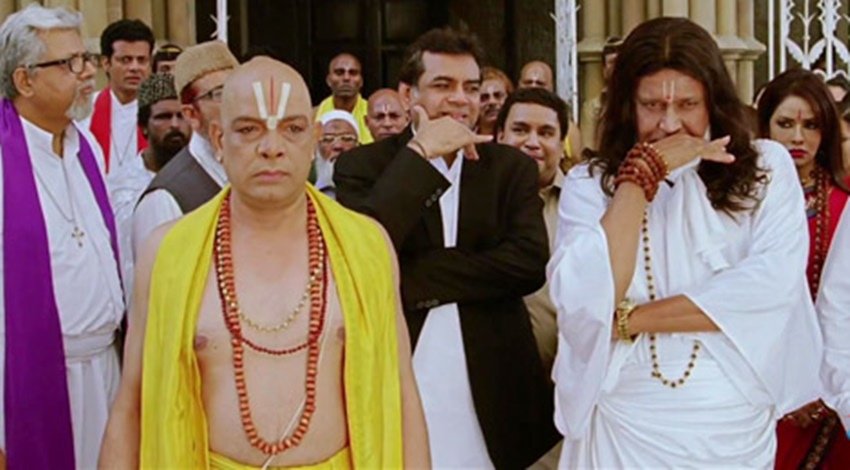 फिल्म ओ माय गॉड (OMG) में परेश रावल भगवान के खिलाफ केस लड़ते हैं लेकिन परेश रावल के खिलाफ कई बाबा एकजुट हो जाते हैं और फिर शुरू होता है संघर्ष। 