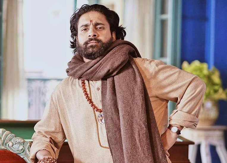 आजकल वेब सीरीज (Web Series) को फिल्मों से भी ज्यादा पसंद किया जा रहा है। मिर्जापुर (Mirzapur), सेक्रेड गेम्स (Sacred Games), पाताल लोक (Paatal Lok) और पंचायत 2 (Panchayat 2) सहित तमाम ऐसी वेब सीरीज हैं जिसके लोग फैन हैं। इन्हीं वेब सीरीज में कई कैरेक्टर ऐसे होते हैं जिनकी नाम जितना अजीबो-गरीब (Unusual Character Name) होता है, उतना ही उस कैरेक्टर को पसंद किया जाता है। आश्रम (Ashram) वेब सीरीज में भोपा स्वामी (Bhopa Swami) के किरदार की बात करें तो जितना इनका नाम अलग है, उतना ही इनके किरदार को लोगों ने पसंद किया है। आश्रम 3 भी एमएक्स प्लेयर (Ashram 3 on MX Player) पर रिलीज हो चुकी है और इसमें भी इनके किरदार को बेहद सराहा जा रहा है।