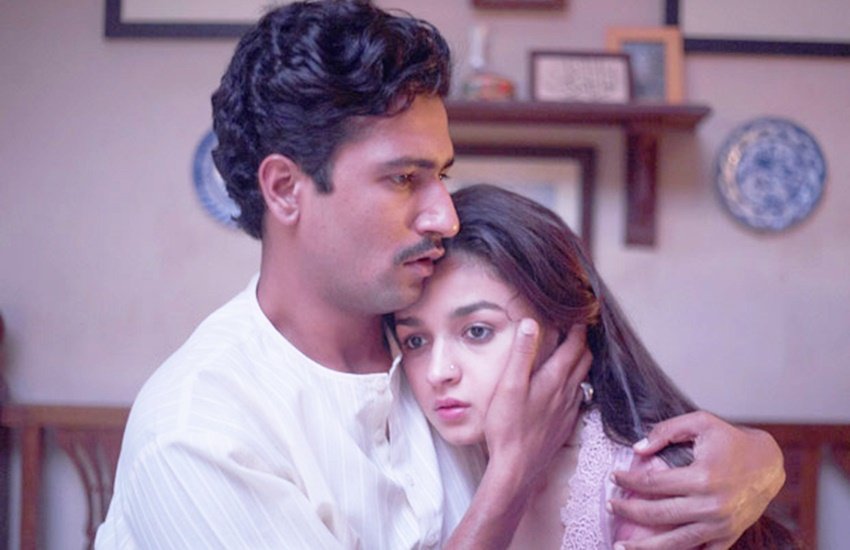 फिल्म राजी में आलिया भट्ट और विकी कौशल की प्रेम कहानी लोगों को काफी पसंद आई थी। हालांकि इस जोड़ी को वो शोहरत नहीं मिली जो मिलनी चाहिए थी।