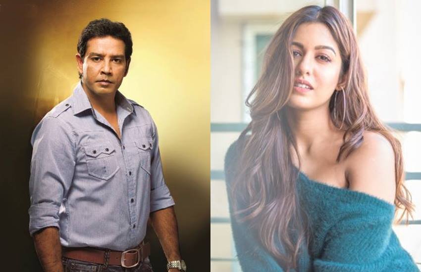 TV Celebs Related To Bollywood: टेलीविजन की दुनिया के कई ऐसे चर्चित चेहरे हैं जिनके रिश्तेदार बॉलीवुड में बड़े स्टार हैं या फिर रहे हैं। बॉलीवुड स्टार के परिवार से होने के बावजूद भी इन एक्टर्स को फिल्मों में उतनी शोहरत नहीं मिली। आइए डालते हैं बॉलीवुड स्टार्स के उन एक्टर रिश्तेदारों पर एक नजर जिन्होंने टीवी इंडस्ट्री में खूब शोहरत हासिल की: