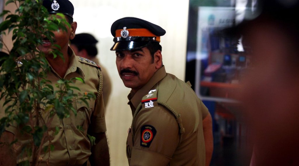 Encounter specialist Daya Nayak, Daya Nayak, mumbai, Chhota rajan, chhota shakeel, underworld