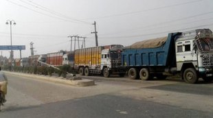 delhi govt | bans entry of medium and heavy vehicles | arvind kejriwal