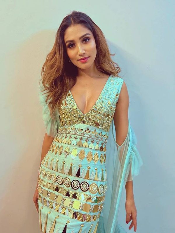 Donal Bisht glamorous look