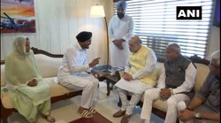 कश्मीरी पंडितों का क्या होगा?- सिद्धू मूसेवाला के पिता से मिले अमित शाह तो लोग पूछने लगे ऐसे सवाल