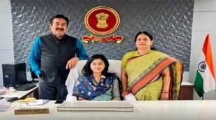 IAS Surabhi Gautam | IAS Surabhi Gautam Biography | IAS Success Story