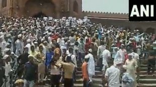 Jama Masjid| protest at Jama Masjid| Juma Namaz