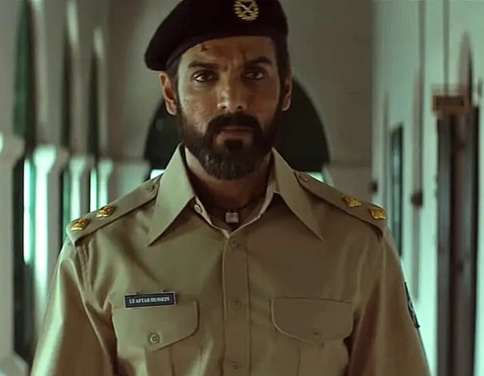 अगर आपको स्पाई और थ्रिलर से भरपूर वेब सीरीज या फिल्में (Spy and Thriller Web Series and Movies) देखना पसंंद है और साथ ही ऐसी वेब सीरीज या फिल्में पसंद हैं जिनमें पाकिस्तान में घुसकर जासूसी करते हुए दिखाते हैं तो ओटीटी (OTT) पर काफी ऐसा कंटेंट है जिसे देखकर आप एंजॉय कर सकते हैं। जॉन अब्राहम (John Abraham) स्टारर फिल्म रोमियो अकबर वॉल्टर (Romeo Akbar Walter) भी इन्हीं फिल्मों में से एक है। इसमें दिखाया गया है कि कैसे भारतीय जासूस पाकिस्तान में घुसकर जासूसी करता है और उसकी जान खतरे में आ जाती है। इसे नेटफ्लिक्स पर देख सकते हैं। 